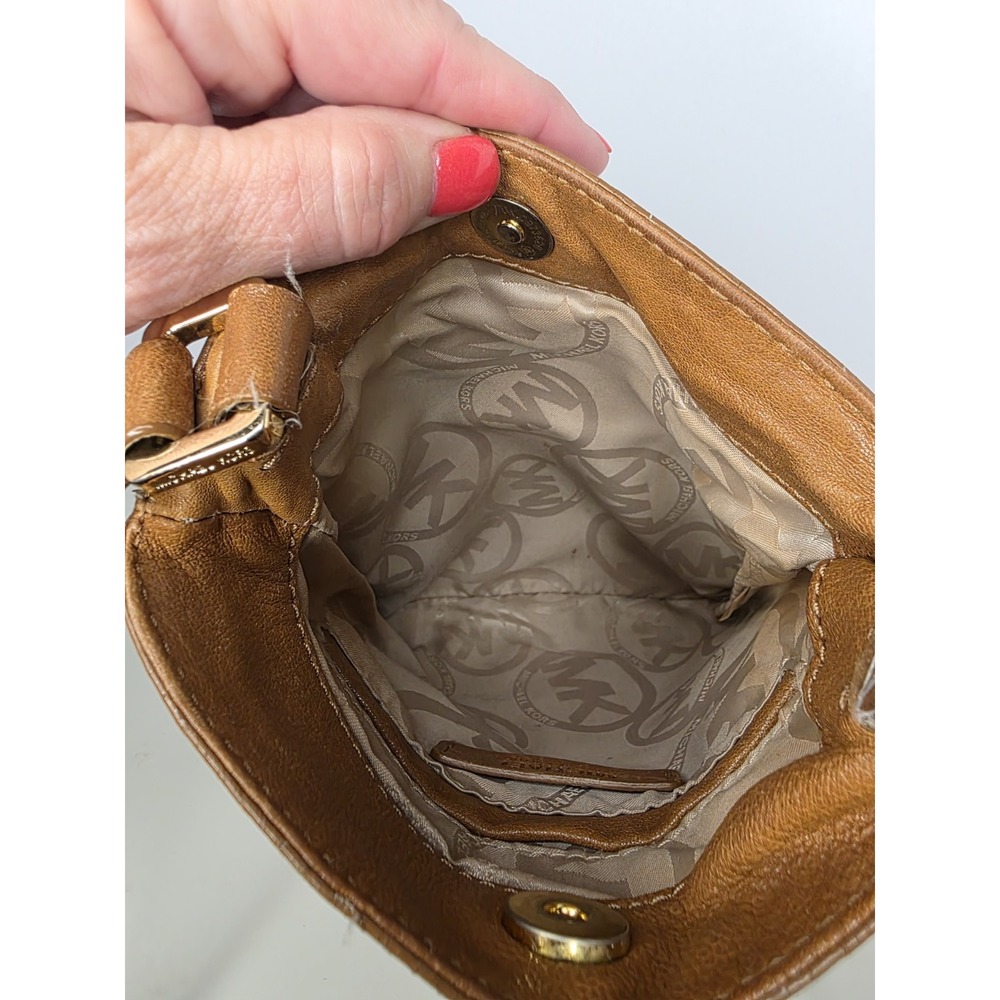 Michael Kors Brown Leather Pleated Crossbody Bag Gold Logo Messenger - Picture 6 of 14
